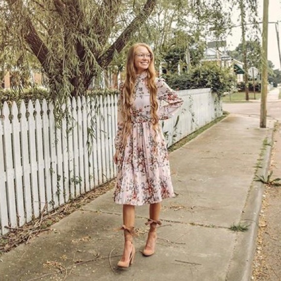 Meet your Posher, Leah - Picture 1 of 1